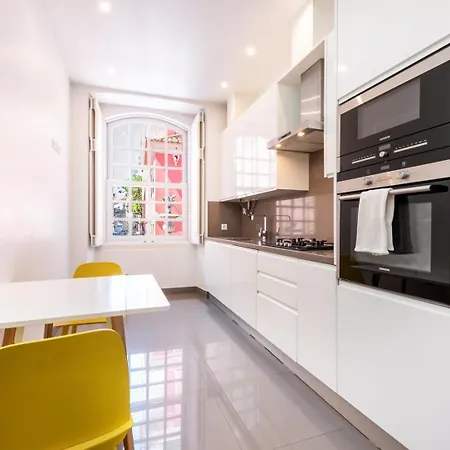 Guestready - Newly Renovated Chiado Haven דירה