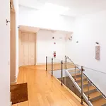 アパート Guestready - Newly Renovated Chiado Haven