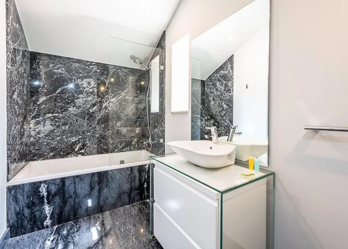 Guestready - Newly Renovated Chiado Haven 아파트 *