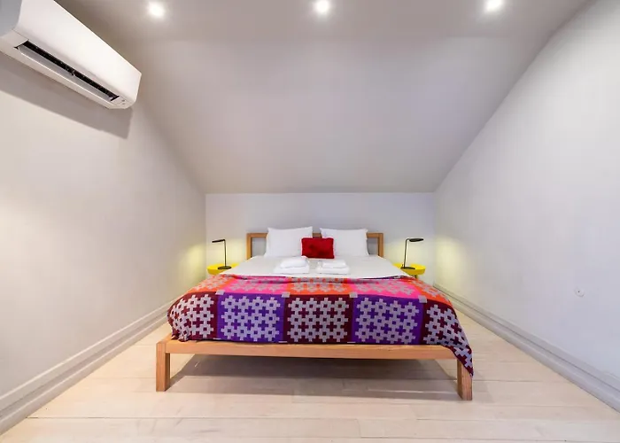 Guestready - Newly Renovated Chiado Haven 아파트 리스본
