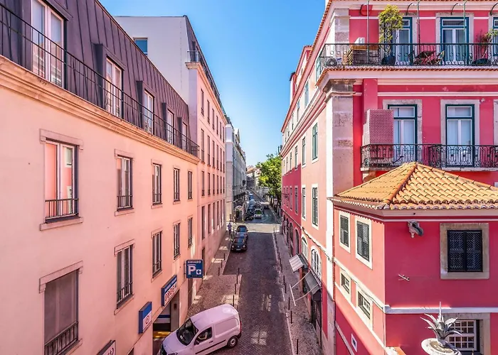 Guestready - Newly Renovated Chiado Haven 리스본