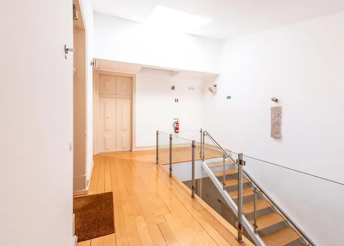 아파트 Guestready - Newly Renovated Chiado Haven