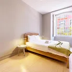 Apartament Guestready - Newly Renovated Chiado Haven *